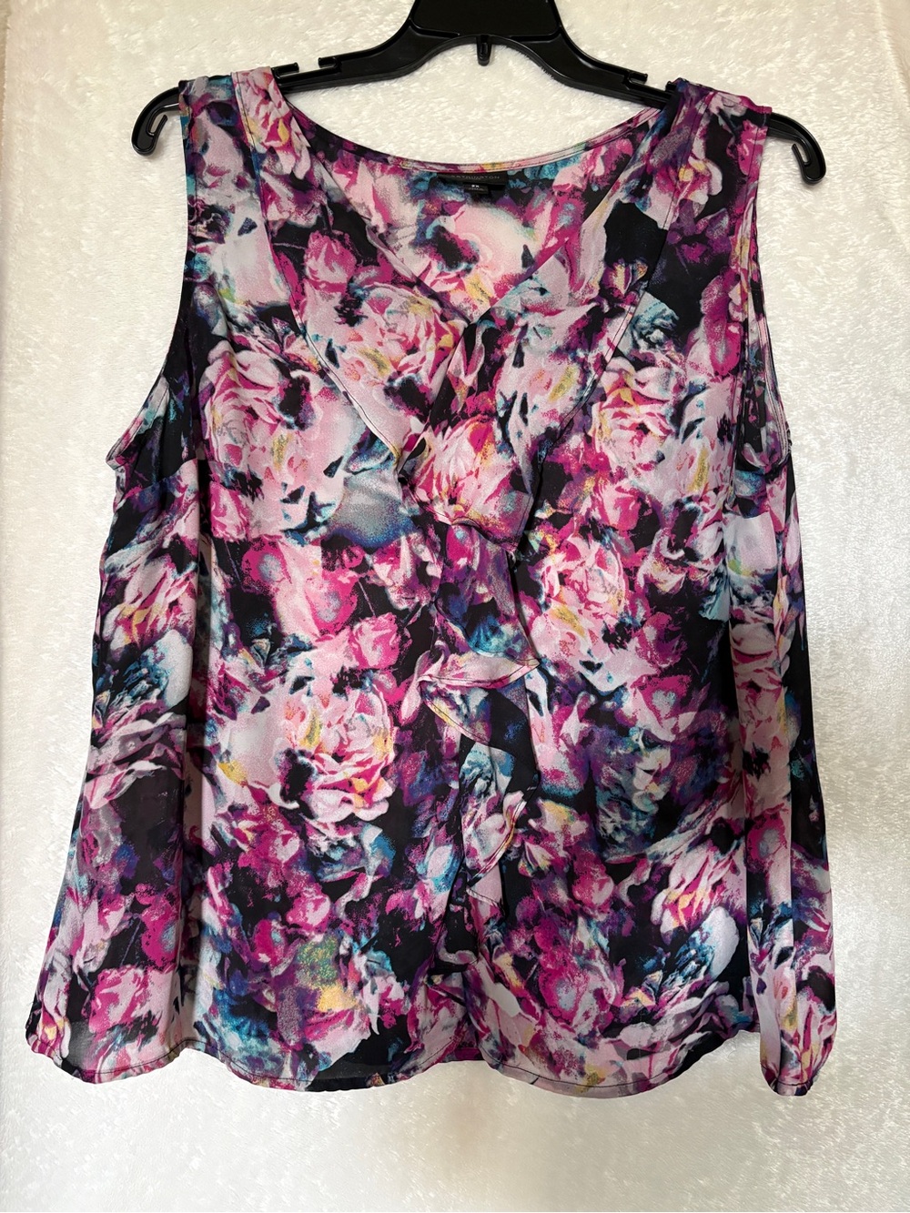 Sleeveless Floral V-Neck Blouse - Pink Multi